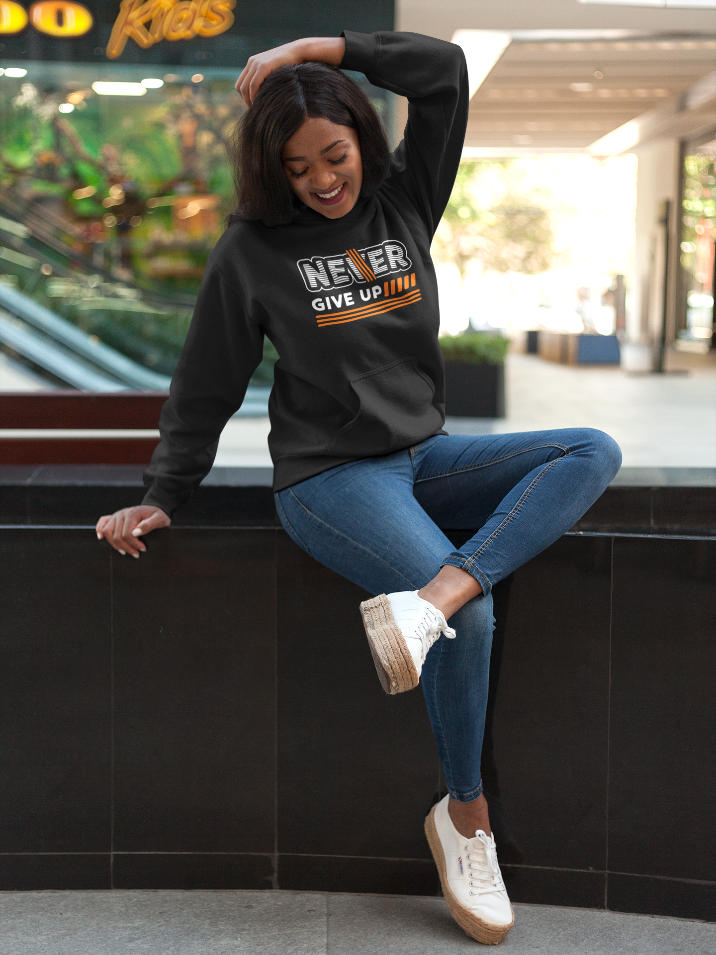 Motivational Hoodie - Never Give Up Collection